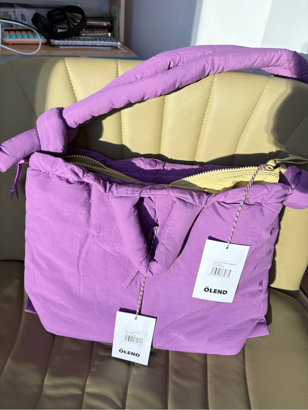 ÖLEND Grape Quilted Tote Bag - Picture 4 of 10